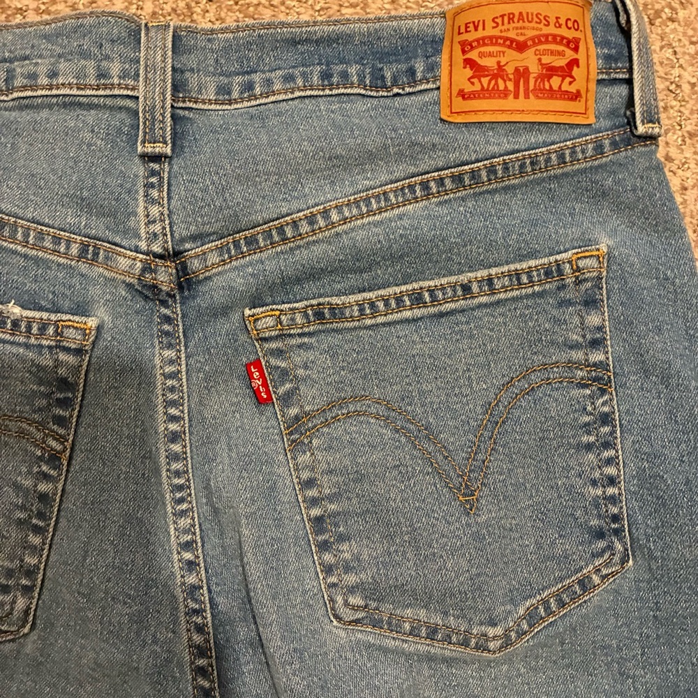 Levi's Jeans Women's 32 Blue Ribcage Straight Ankle LIKE NEW - Picture 8 of 10